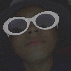 Meet your Posher, Christian